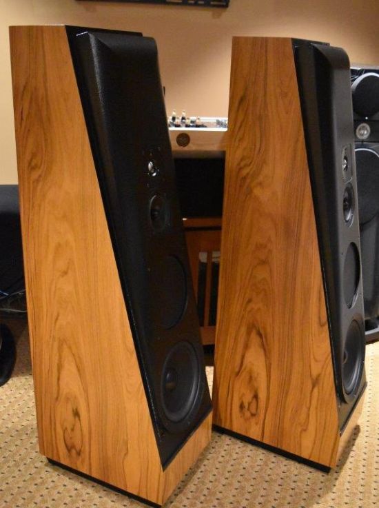 thiel cs 3.6 3 way floorstanding speakers pre owned trade in used