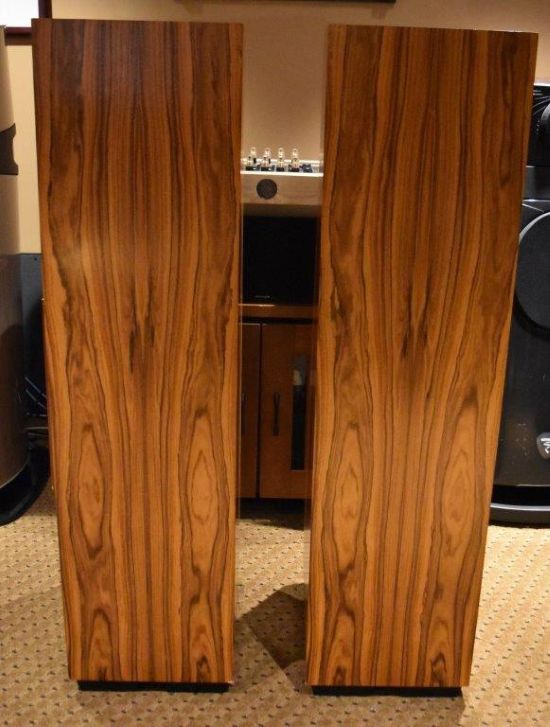 thiel cs 3.6 3 way floorstanding speakers pre owned trade in used