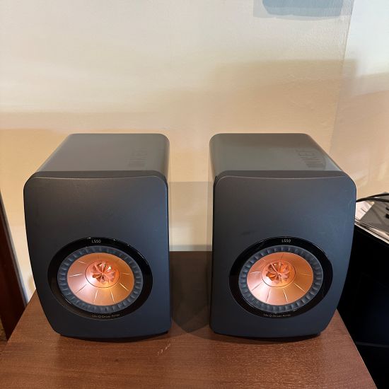 kef ls50 bookshelf speaker uni-q driver pre owned trade in used