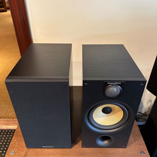 bowers and wilkins b&w 685 s2 bookshelf speakers used pre owned trade in