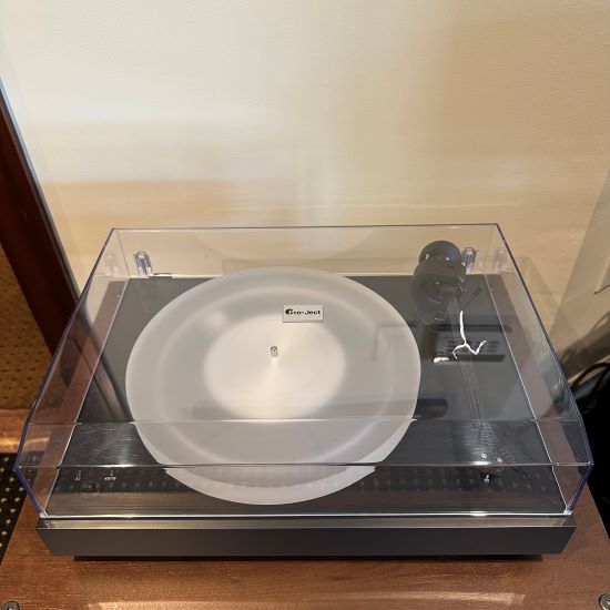 pro-ject x2 turntable record player vinyl used pre owned trade in