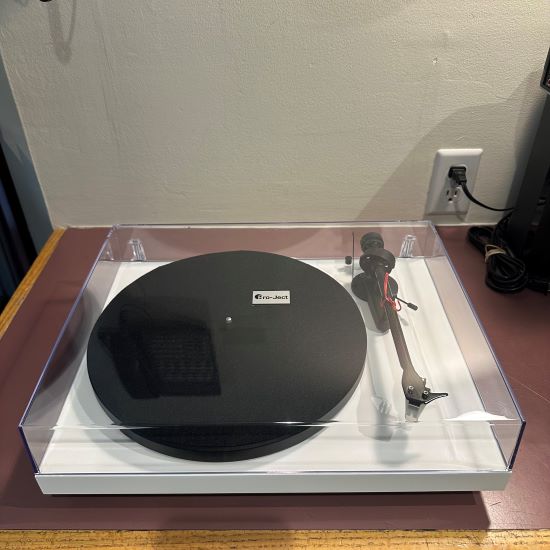 pro-ject debut carbon evo turntable sumiko rainier demo used pre owned trade in